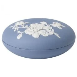 Wedgwood - Magnolia Blossom Covered Box