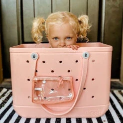 Original Large Bogg Bag - Bubblegum -Baccarat shop d95aa45820c5137239da2c7854a2d4c1 71276.1657057634